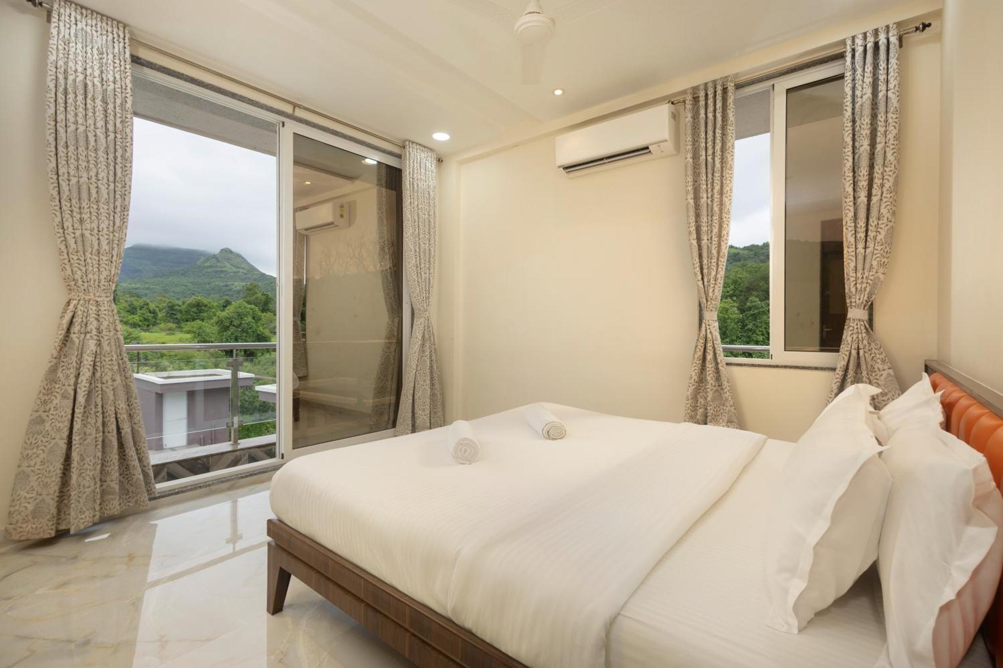 Stayscape Shreeji Farms 4Bhk Карджат Екстериор снимка